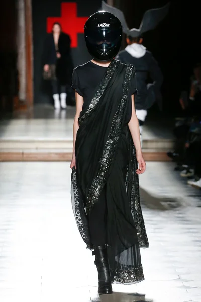 Look 35